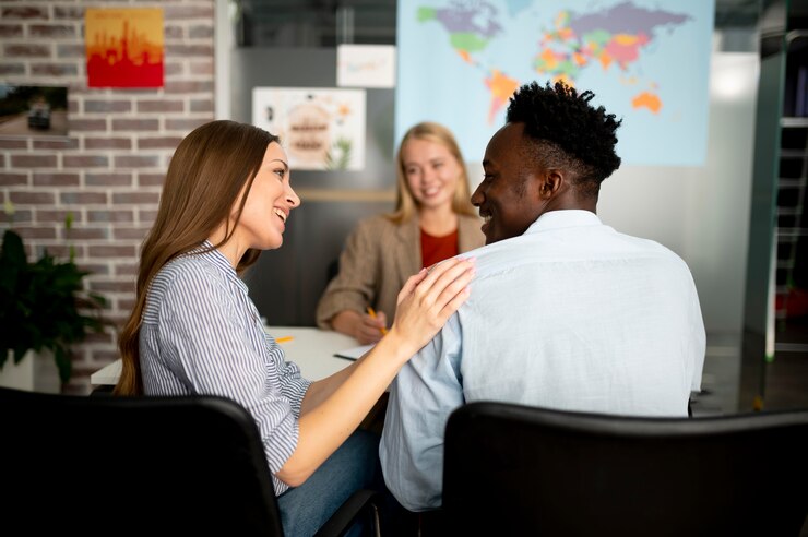 Dépasser les frontières linguistiques : Comment l'apprentissage des langues renforce-t-il les relations interculturelles et la compréhension mondiale ?